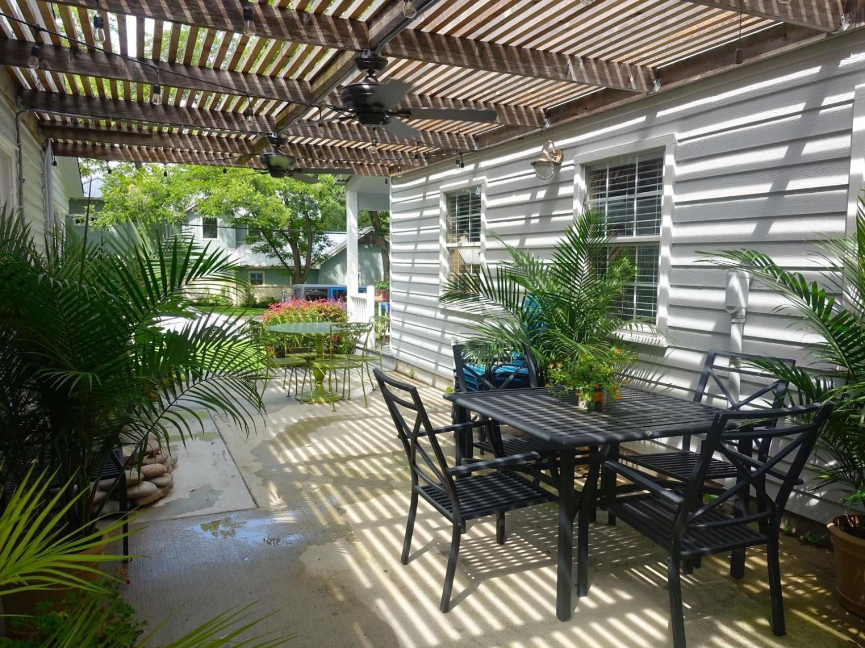 Comal Inn Нью Браунфелс Номер фото